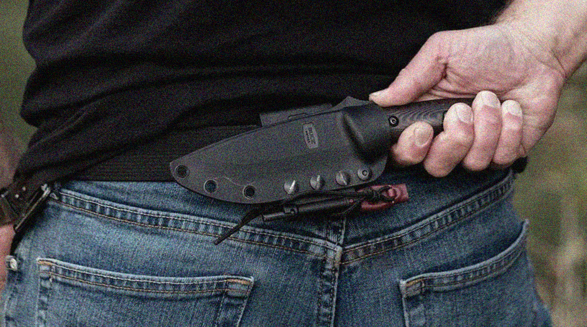 How to carry a fixed blade knife concealed?
