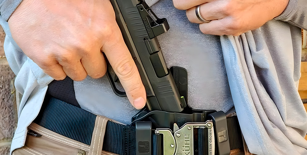 Benefits of IWB Glock 19 holster