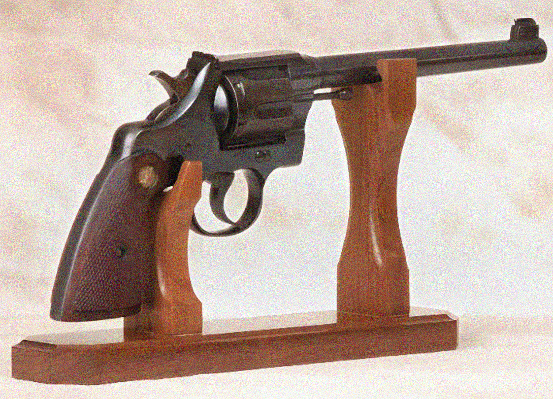 How to make a pistol display stand?